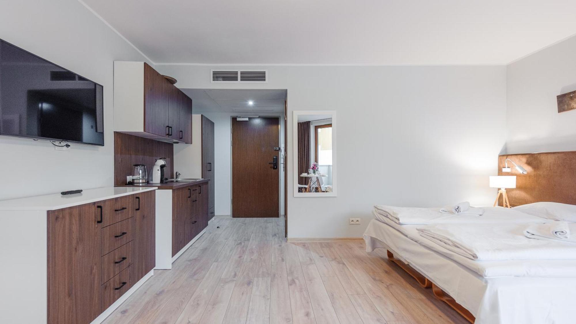 Apartamenty Sun & Snow W Ves Przy Plazy - Sauna, Basen, Jacuzzi, Plac Zabaw Apartment *