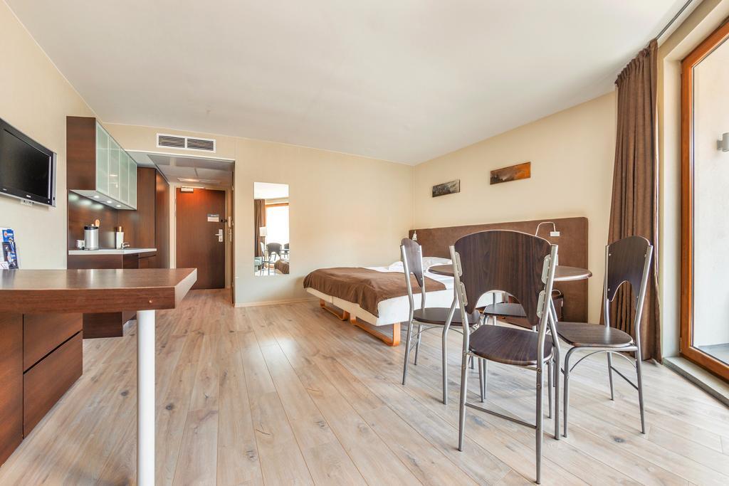 Apartment Apartamenty Sun & Snow W Ves Przy Plazy - Sauna, Basen, Jacuzzi, Plac Zabaw Wladyslawowo