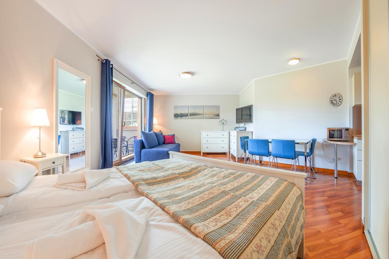 Apartamenty Sun & Snow W Ves Przy Plazy - Sauna, Basen, Jacuzzi, Plac Zabaw Apartment *